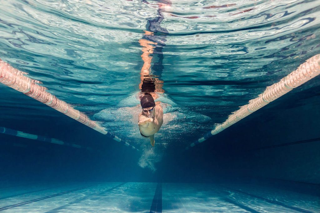 Cool people do swimming